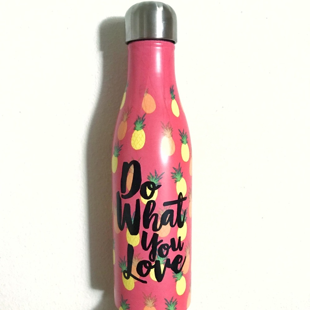 Pineapples! 🍍 New Water Bottle
